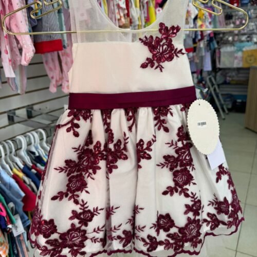 WhatsApp Image 2025-08-25 at 10.45.50 Vestido de Gala Blanco Vino