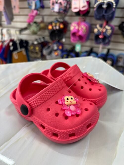 WhatsApp Image 2025-09-01 at 10.35.48 (1) Sandalias Charm Monito