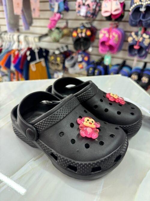 WhatsApp Image 2025-09-01 at 10.35.48 Sandalias Charm Monito