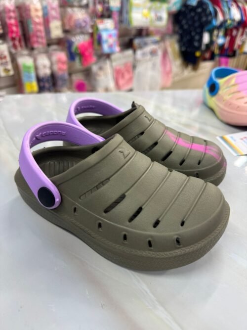 WhatsApp Image 2025-09-01 at 16.04.53 (1) Sandalias Rayas