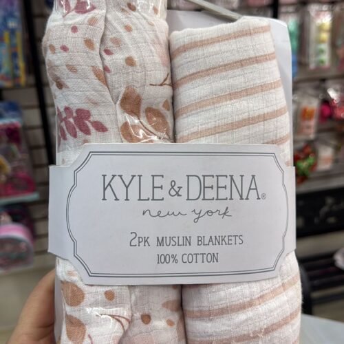 WhatsApp Image 2026-01-29 at 10.47.20 Set Kyle & Deena 2 pack muslin