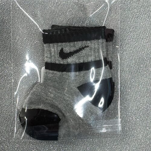 Medias Nike Gris Negro