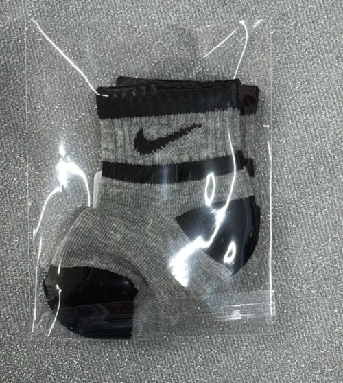 Medias Nike Gris Negro